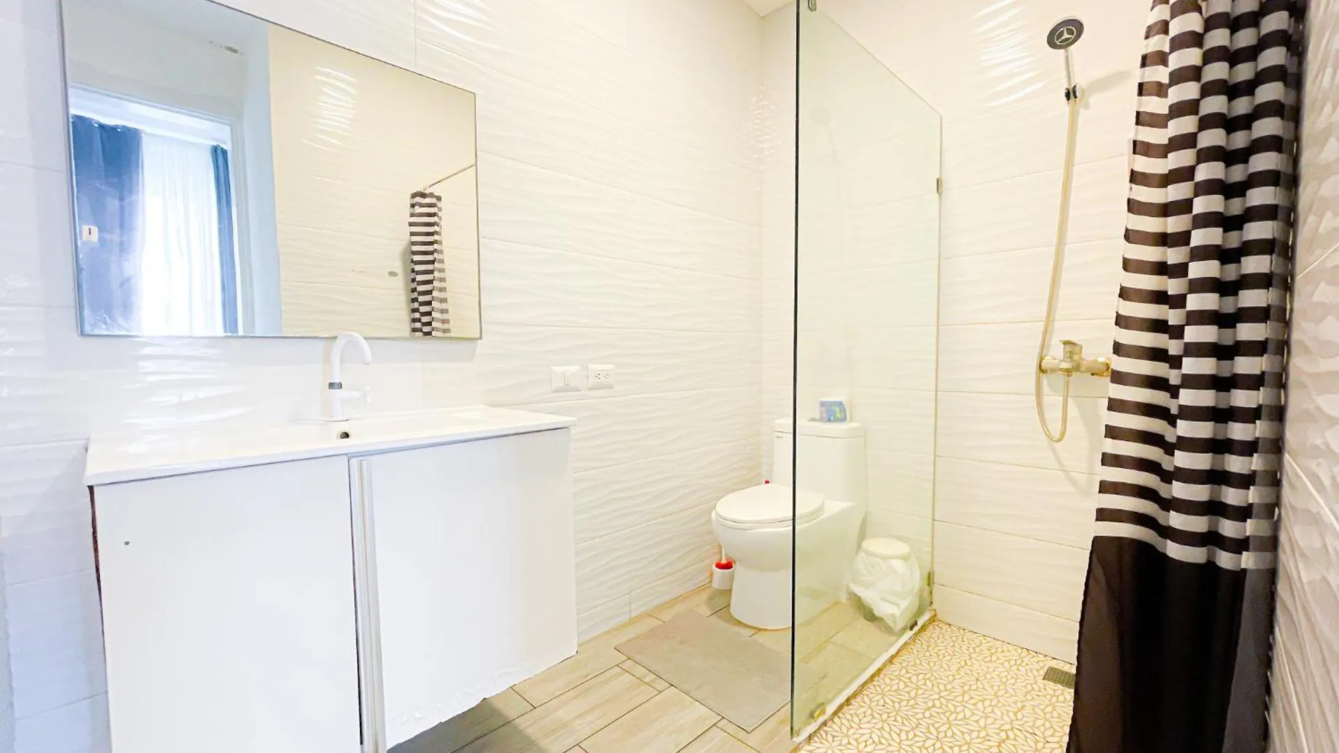 Ducassi Suites Rooms Beach Playa Bavaro Wifi Parking Rooftop Pool Spa 푼타 카나 5*,  도미니카 공화국