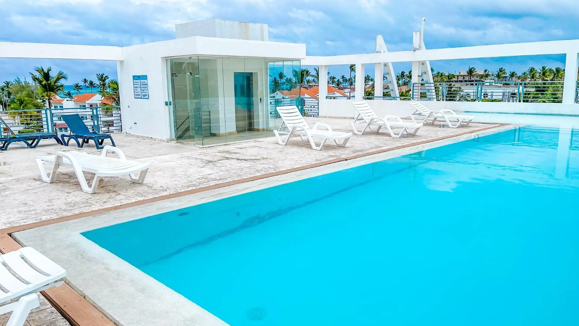 Ducassi Suites Rooms Beach Playa Bavaro Wifi Parking Rooftop Pool Spa Punta Cana Hotel